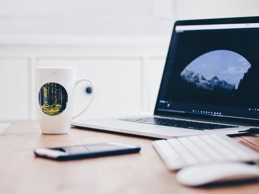 how does cloud computing help businesses thrive?